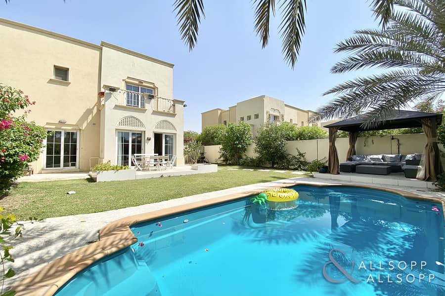 Lake View | Furnished | Private Pool | 3 Beds