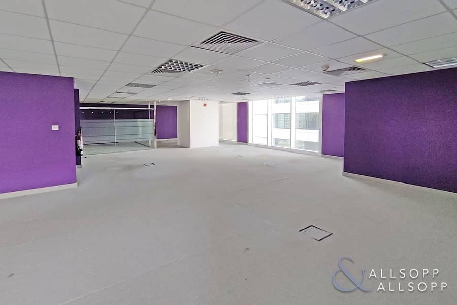 12 Fitted Office | With Balcony | Close to Metro