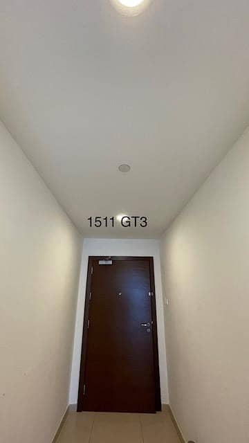 4 A beautiful large 1 bedroom direct from the owner
