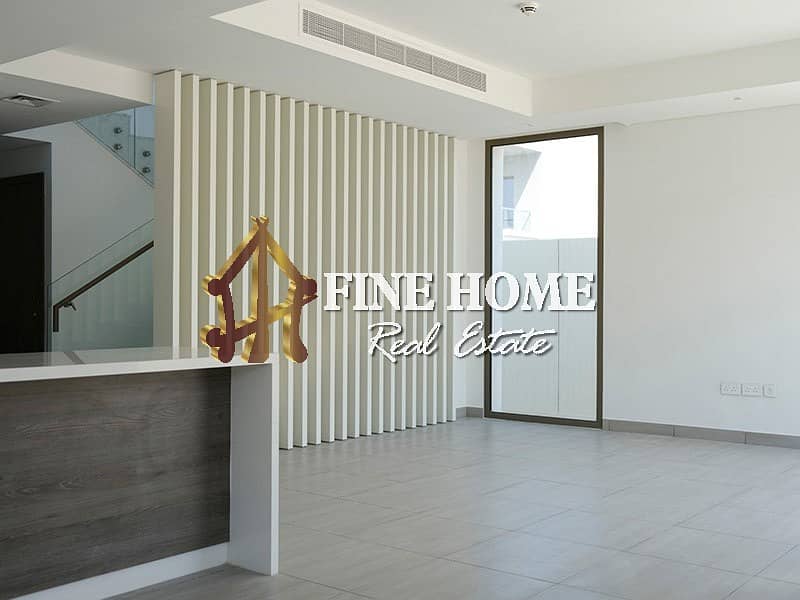 2 Corner Villa | 3BR with Balcony + Facilities