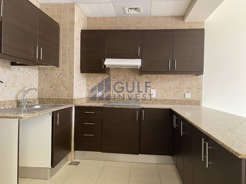 6 Up to 12 cheques spacious 1 bdr!