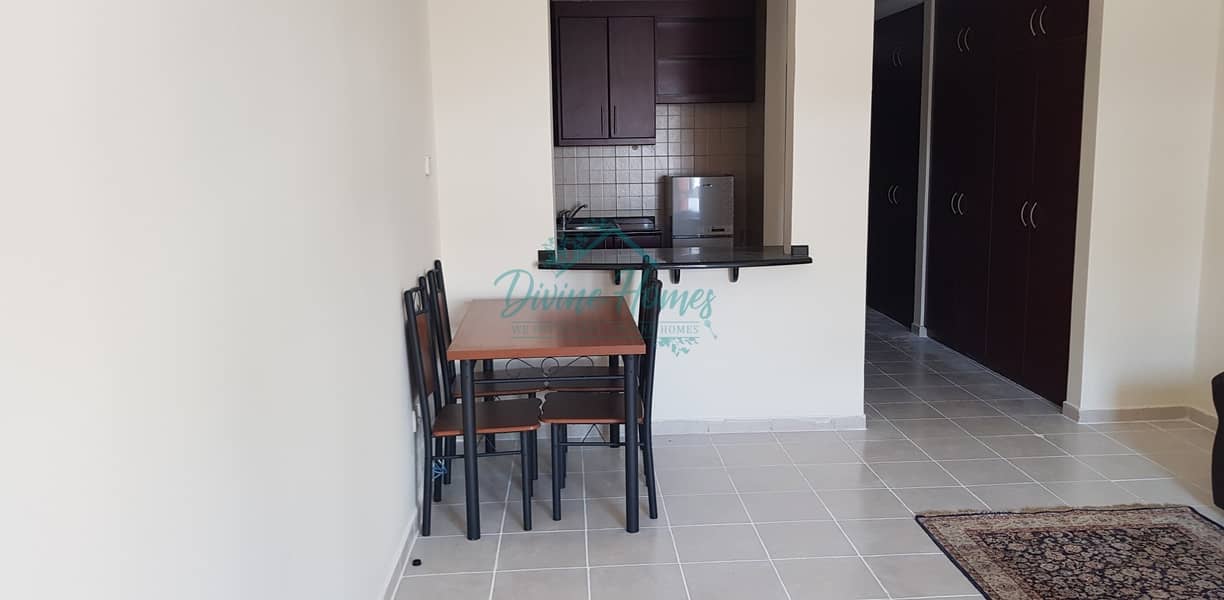 3 Furnished | Flexi Chqs | Walking Distance to Metro | Well Maintained