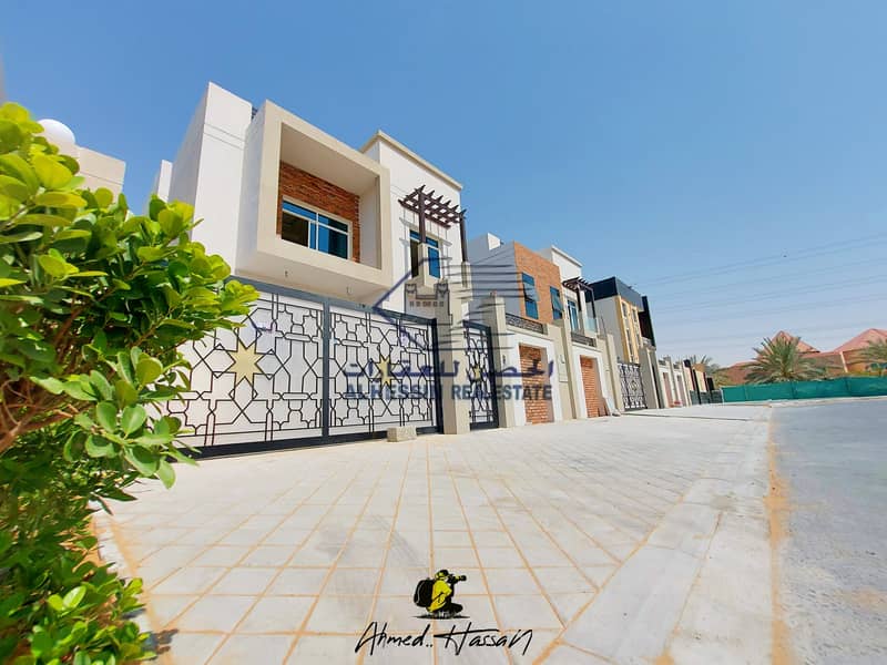 Villa for sale in the emirate of Ajman, Jasmine area, villa, super deluxe finishing, modern design, villa, without down payment