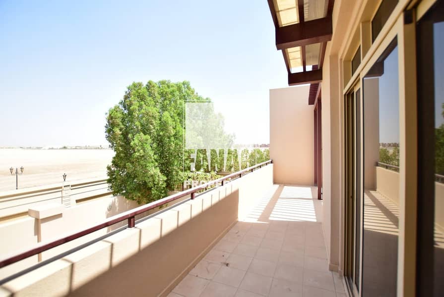 12 Hot Deal |Negotiable Townhouse with Private Garden