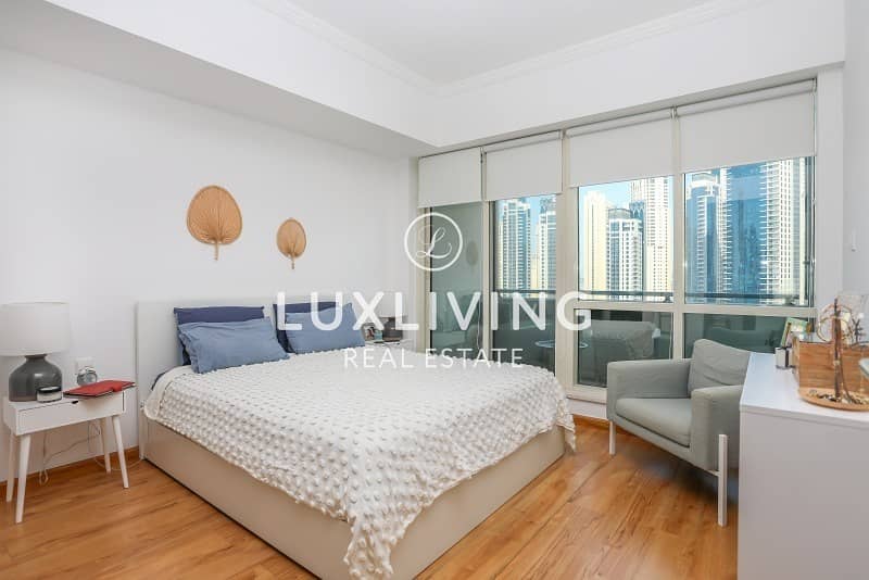 6 Exclusive | 1 Huge Bed | Full Marina View