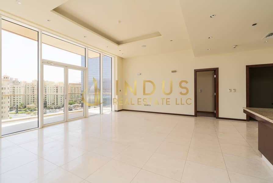 4 Sea View 2BR+Study Tiara Sapphire| On Middle Floor