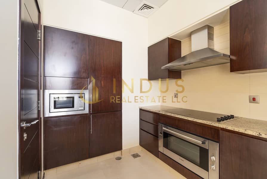 7 Sea View 2BR+Study Tiara Sapphire| On Middle Floor