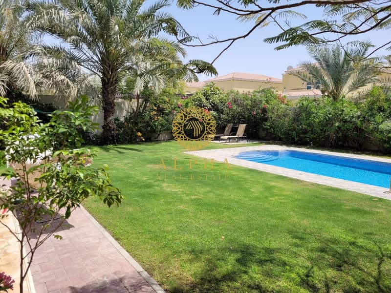 31 4Bed+ Maid's | Private Pool | Huge Garden Area
