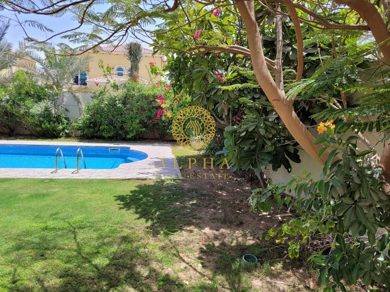 32 4Bed+ Maid's | Private Pool | Huge Garden Area