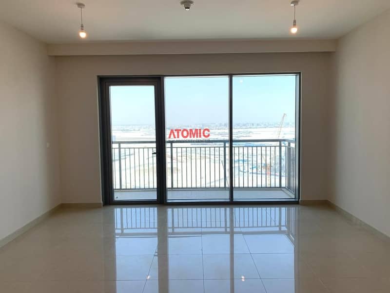 2 Spacious 2 bedroom nice view with balcony in Harbour  view