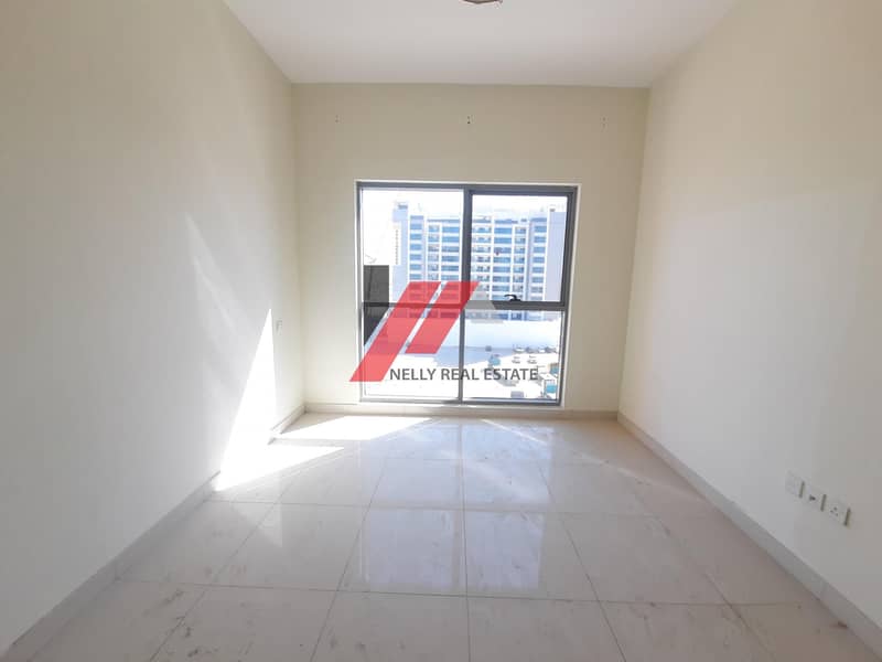 22 1 Month free Spacious 1 BHK With 2 Baths Master Bedroom Gym Pool Parking Only for 34k 4/6 chqs