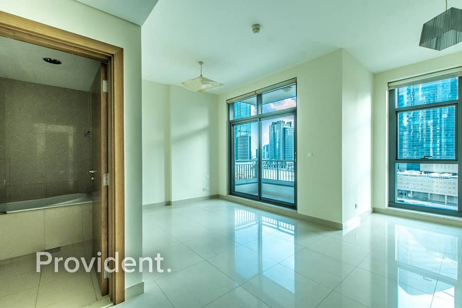 Exclusive | Well maintained Studio | Vacant