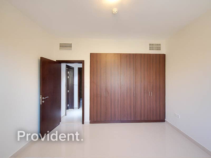 15 Exclusively Managed | Spacious | Large Apartment
