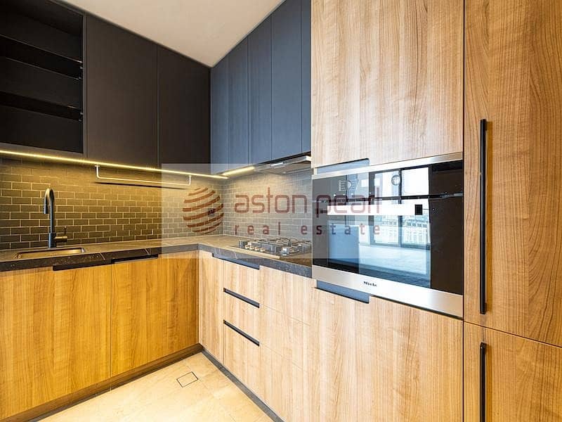 5 Exclusive | Spacious Studio Apartment| Brand New