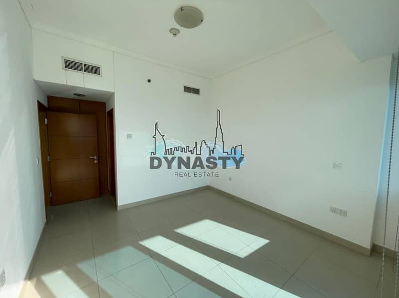 11 Panoromic Sea View |  Well Maintained  | 3 BHK + maid's