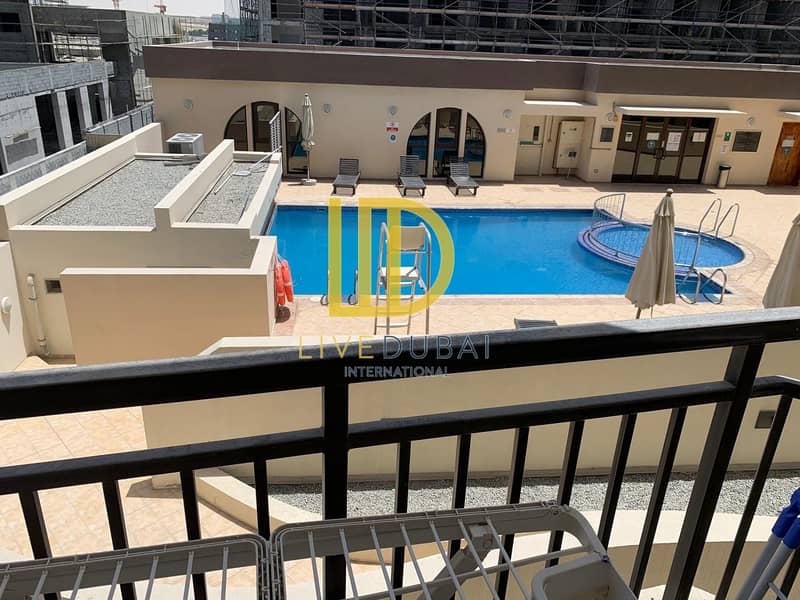 19 SH I Pool View I Allocated Parking I Fully Furnished