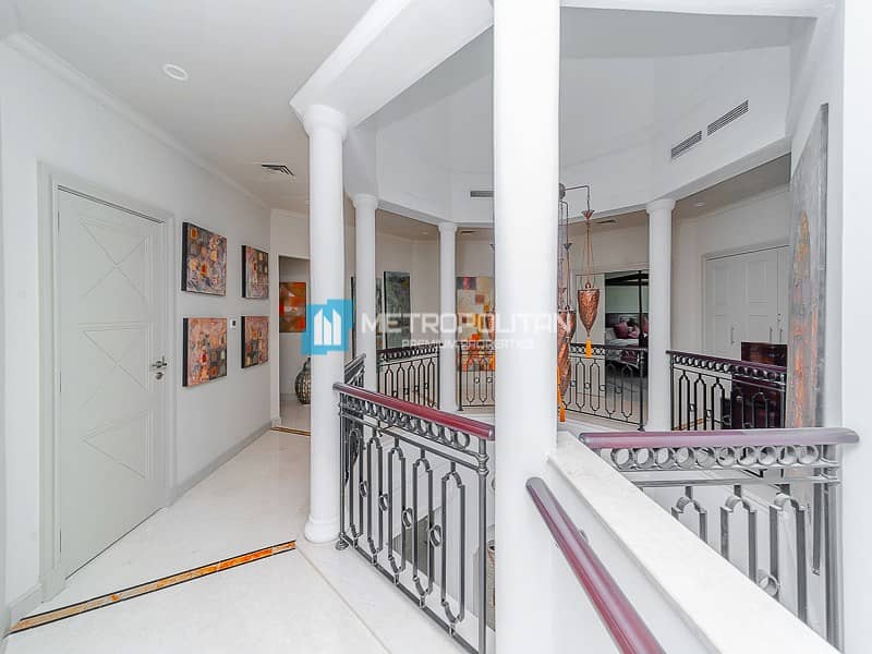 7 Exquisitely Furnished Villa I Central Rotunda