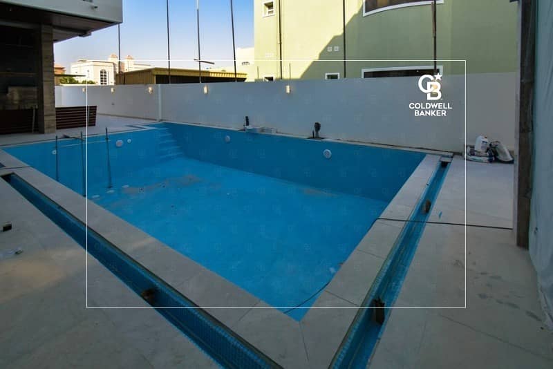 2 New Modern Contemporary Design 4 Br Swimming Pool Lift