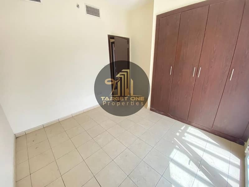 18 Huge 2 Balcony / Two Bedroom Apartment