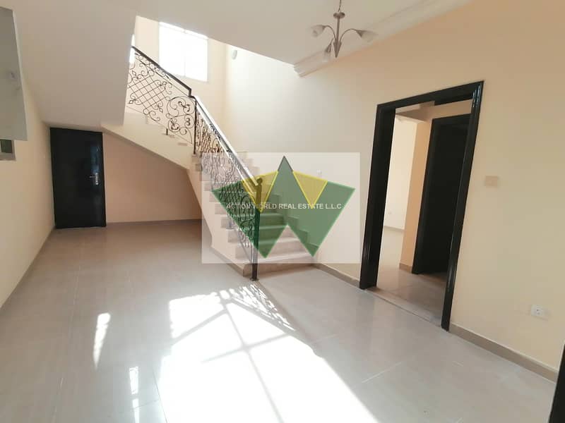 15 Low Price 5Bhk Villa With Separate  Majlish And  Hall