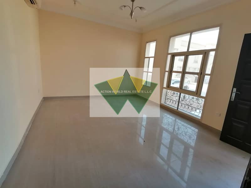 21 Low Price 5Bhk Villa With Separate  Majlish And  Hall