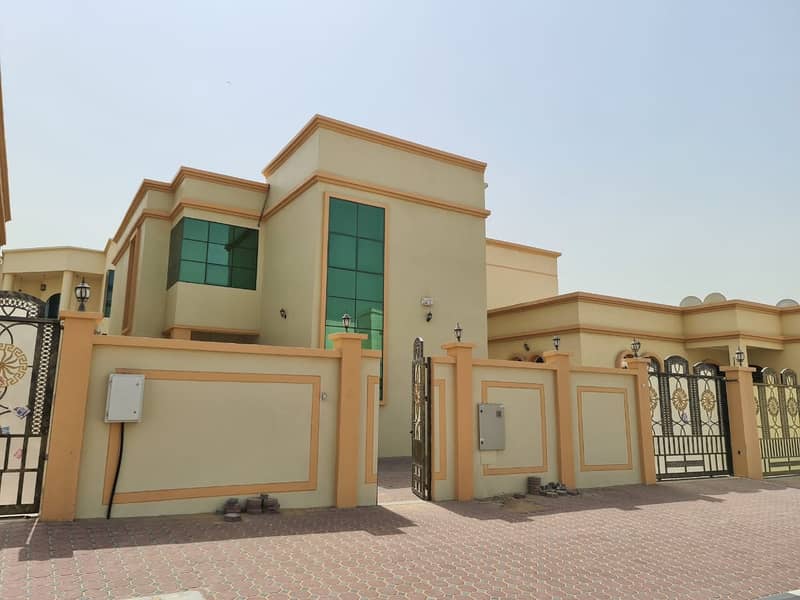 For rent villa in Ajman in Al Hamaydah, first inhabitant, super deluxe fini