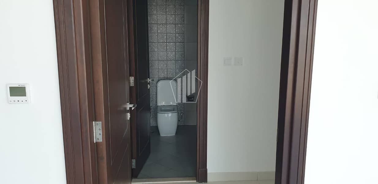 10 0%  Commission  Luxurious 1 BHK