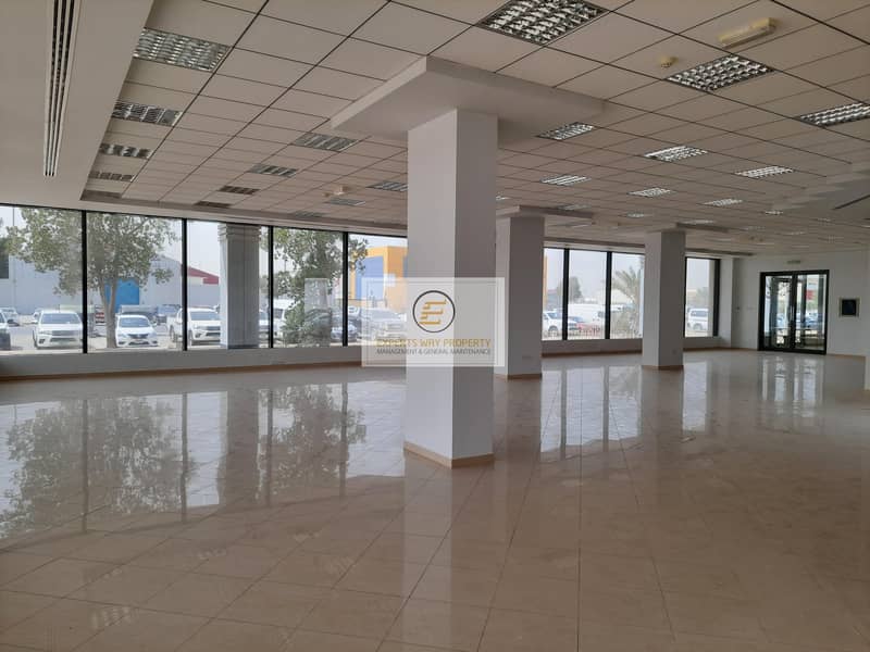 3 spacious brand new show room in musaffah ind. Area