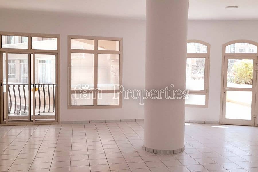 10 Ready to move in Spacious Apartment for Rent
