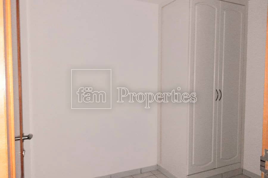 5 Ready to move in Spacious Apartment for Rent