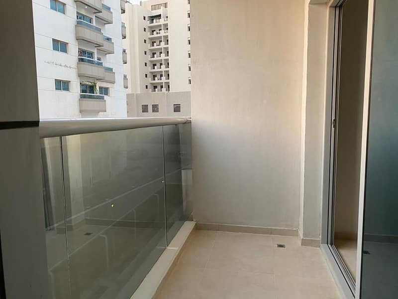 SPACIOUS STUDIO APARTMENT AVAILABLE IN DSO,AED22,000 IN 4 CHEQUES
