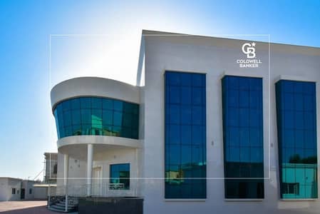 Brand New 5 bedrooms | Lift | Maids | Drivers | Lift
