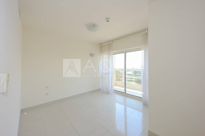 2 Large 1 Bed | Park and Lake View | Balcony