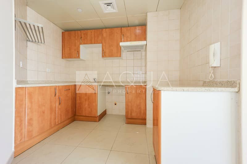 6 Large 1 Bed | Park and Lake View | Balcony
