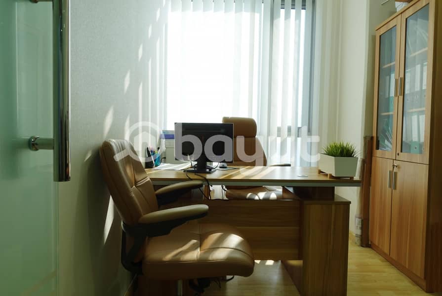 FLEXIBLE DESK WITH EJARI - FREE AMENITIES AND PARKING - FOR NEW/RENEWAL OF LICENSE - DIRECT FROM OWNER