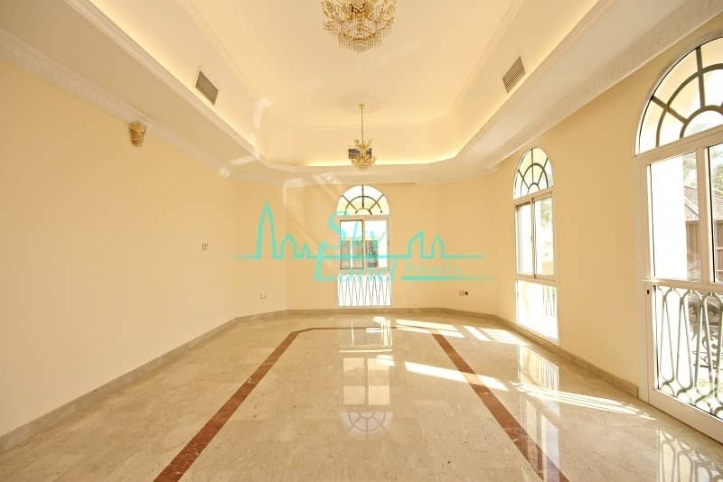 9 Grand 5 Bed+M Independent Villa In Jumeirah 2