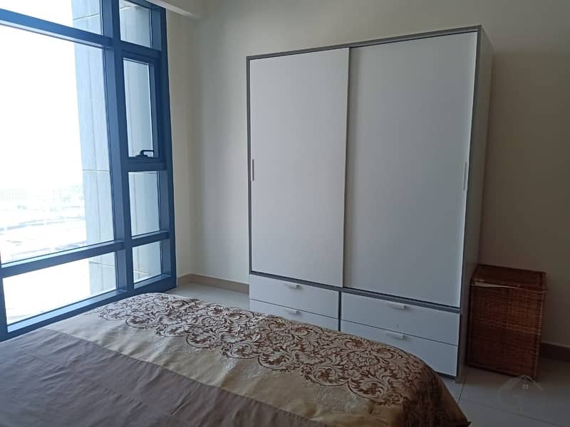 6 Beautiful 1 Bedroom and Nicely Furnished Unit