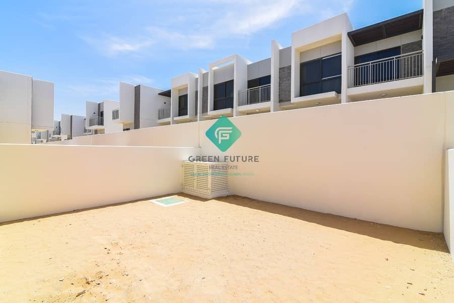 25 Spacious Brand new 3 Bedrooms with maids room.