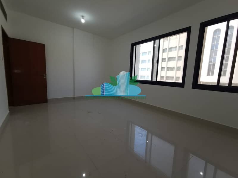 4 ONE MONTH FREE |SPACOUS 2 BHK | BALCONY|4 CHEUQES