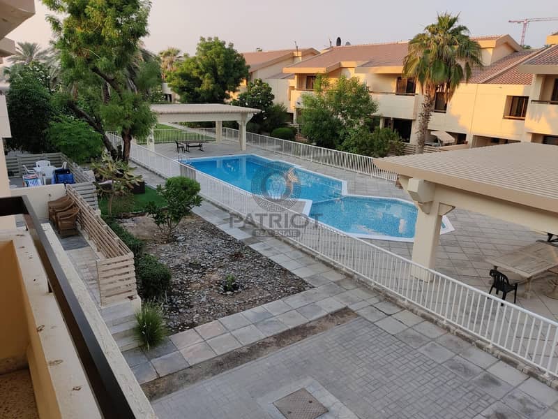4 Renovated 4 BR Villa| Al Safa 1|Facilities