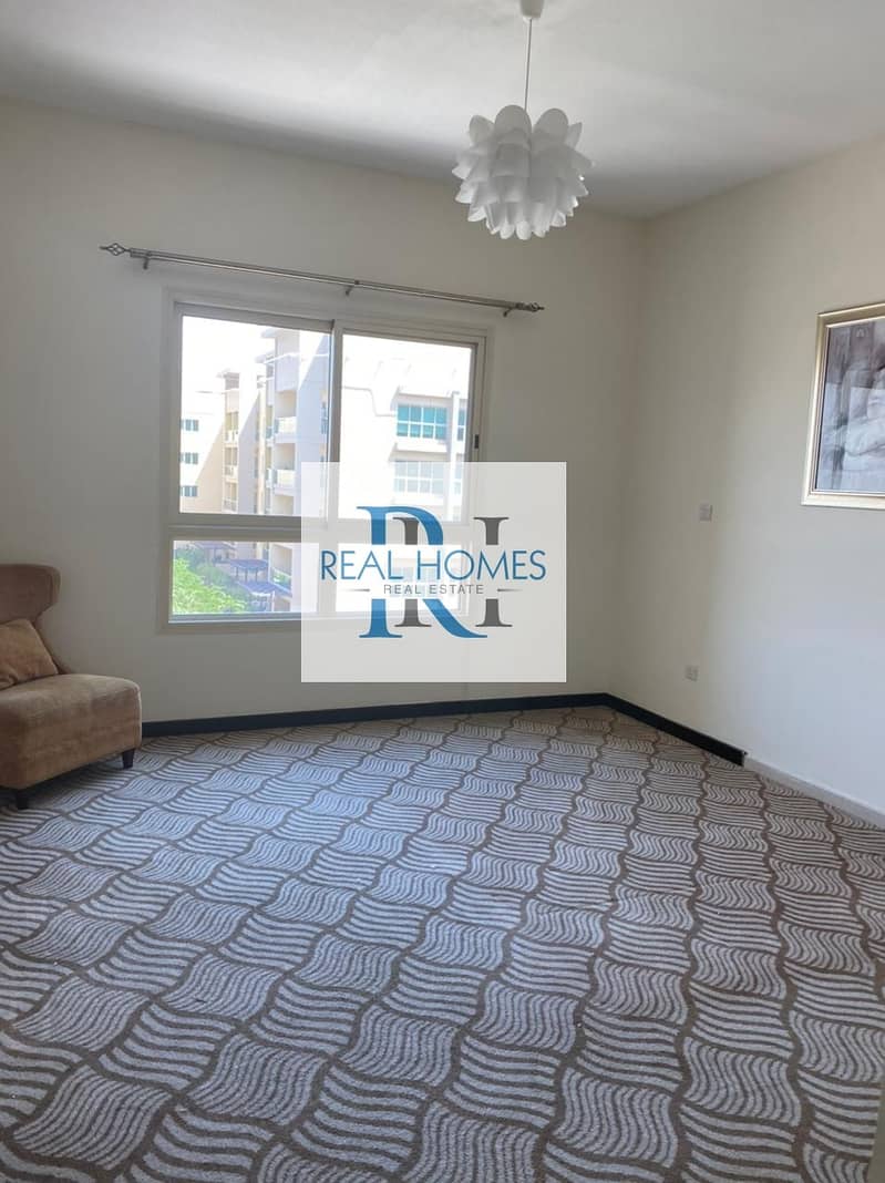 3 Vacant Unit 2 bedroom with Study! Pool View!