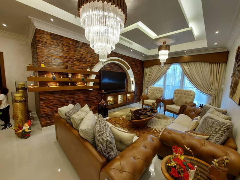 Convenient location/ luxurious interior/superb furniture/ 3bhk for sale