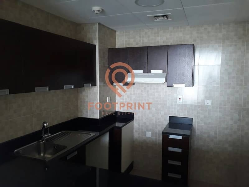 6 Spacious 1 Bedroom Apartment In Medalist Tower