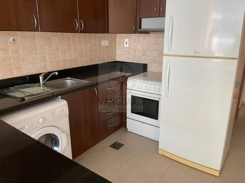 10 Fully furnished 1 Bedroom for rent with Balcony