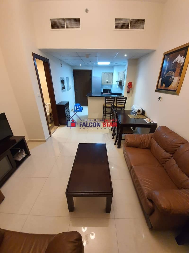9 GOLF & POOL VIEW | MID FLOOR | FURNISHED ONE BED WITH BALCONY