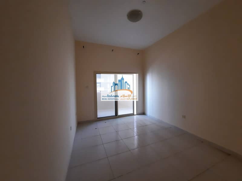 3 OPEN VIEW !! 1 BHK BEAUTIFUL  WITH PARKING LILIES TOWER HAVE GYM / POOL / FOOD COURT/