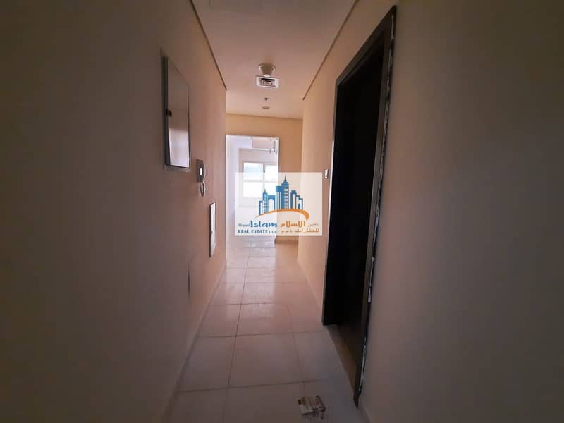4 OPEN VIEW !! 1 BHK BEAUTIFUL  WITH PARKING LILIES TOWER HAVE GYM / POOL / FOOD COURT/