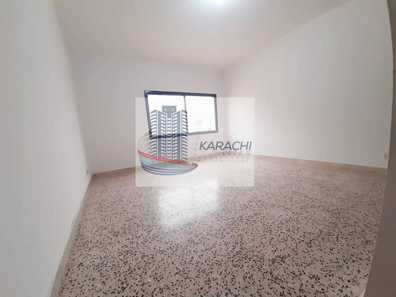31 Hot Deal! 4 BHK In A Villa With Master Room & Maid Room & Store Room In Manaseer Near Khalidiyah Police Station