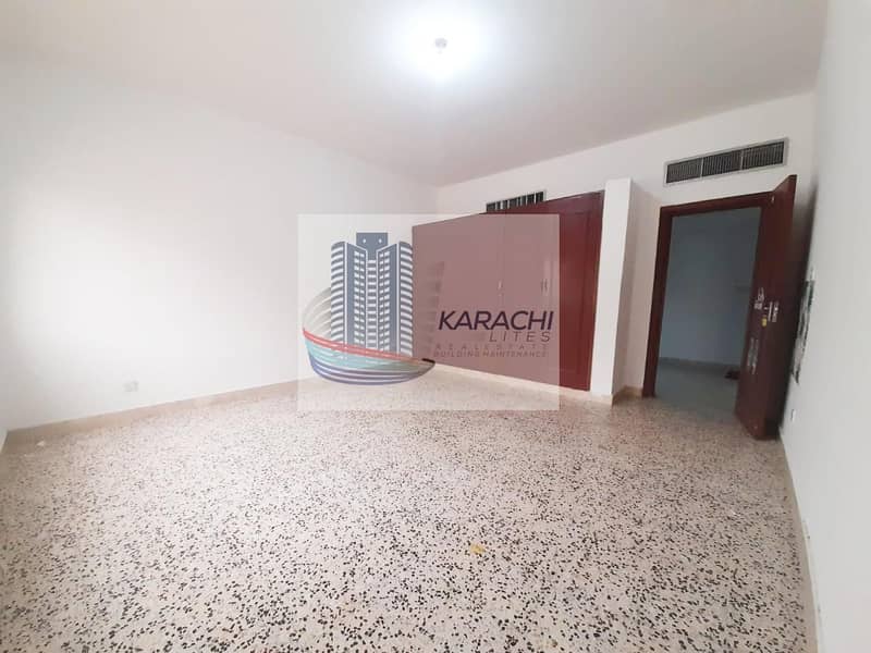 34 Hot Deal! 4 BHK In A Villa With Master Room & Maid Room & Store Room In Manaseer Near Khalidiyah Police Station
