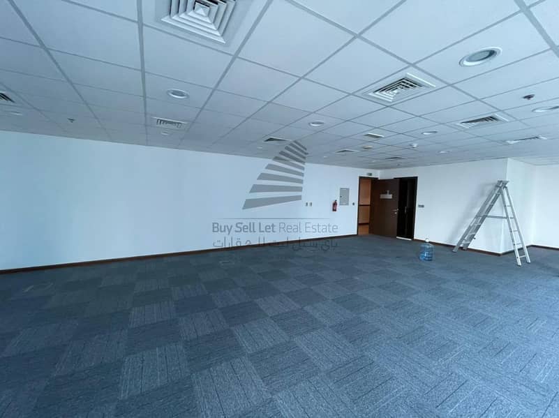 5 SPACIOUS FITTED OFFICE FOR RENT IN HIGH MAINTAINED BEAUTIFUL BUILDING BURLINGTON BUSINESS BAY
